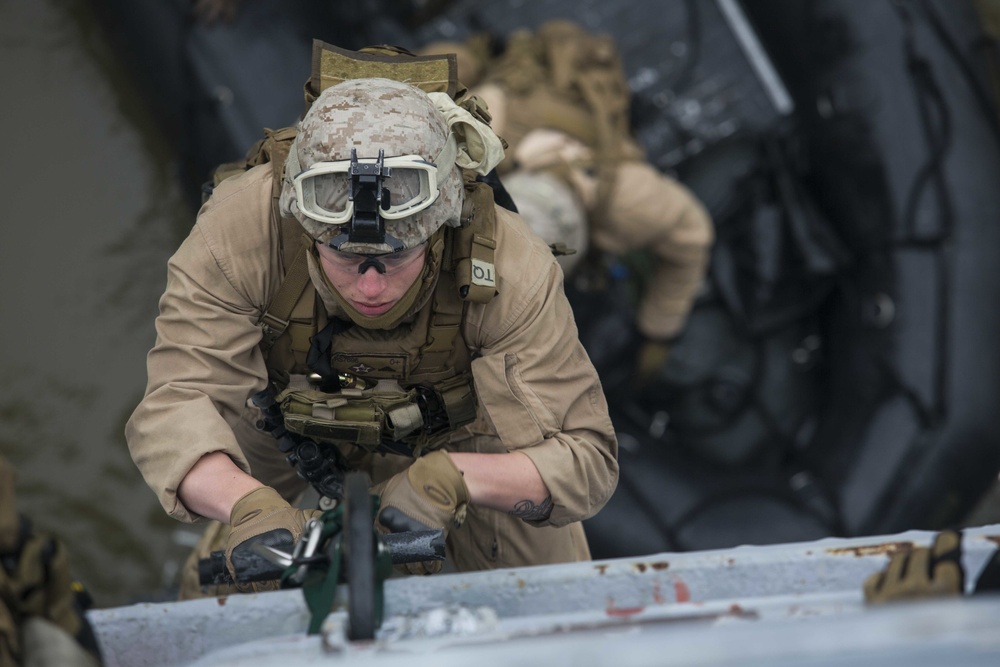 DVIDS Images 26th Marine Expeditionary Unit Force Recon Detachment