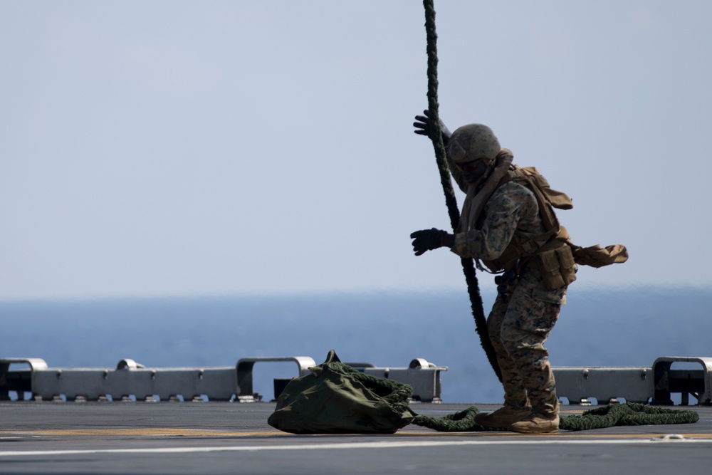 Dvids Images St Meu Marines Hone Fast Rope Capabilities Image