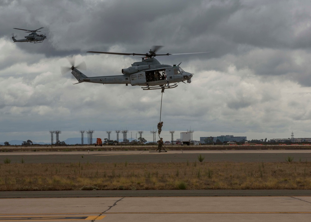 Dvids Images Mcas Miramar Air Show Magtf Demo Image Of