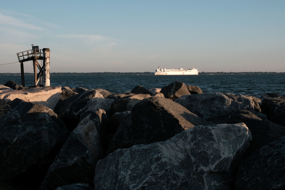 DVIDS Images USNS Comfort Returns To Norfolk Image 4 Of 5