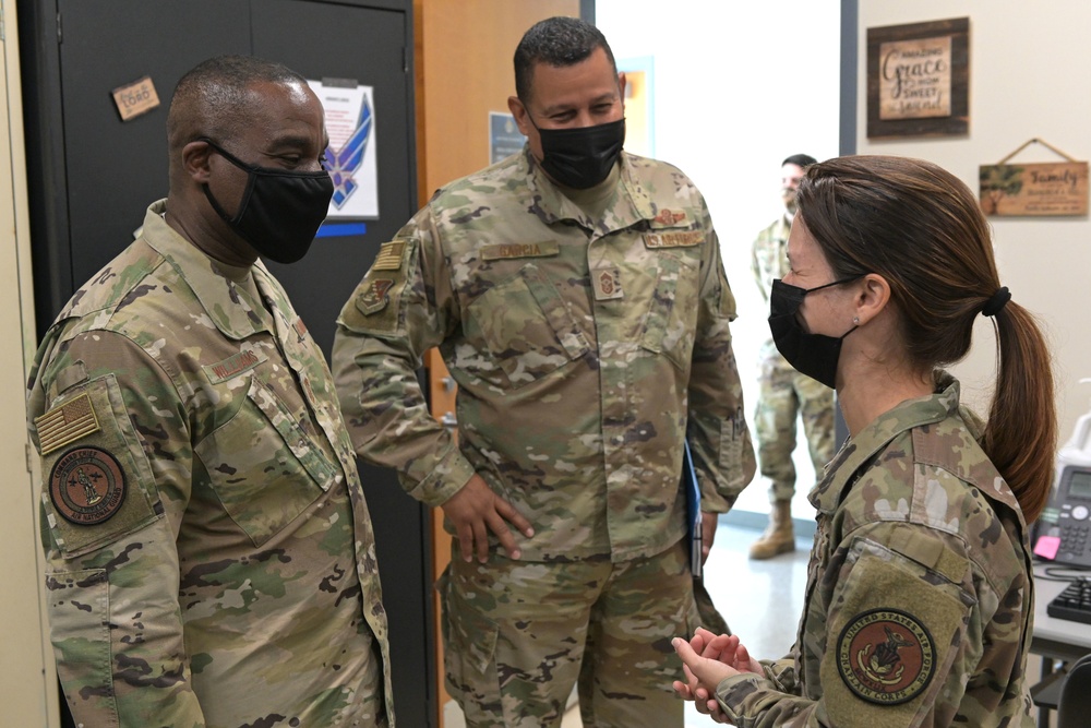 Dvids Images Ang Command Chief Visit To The Th Wing Image Of