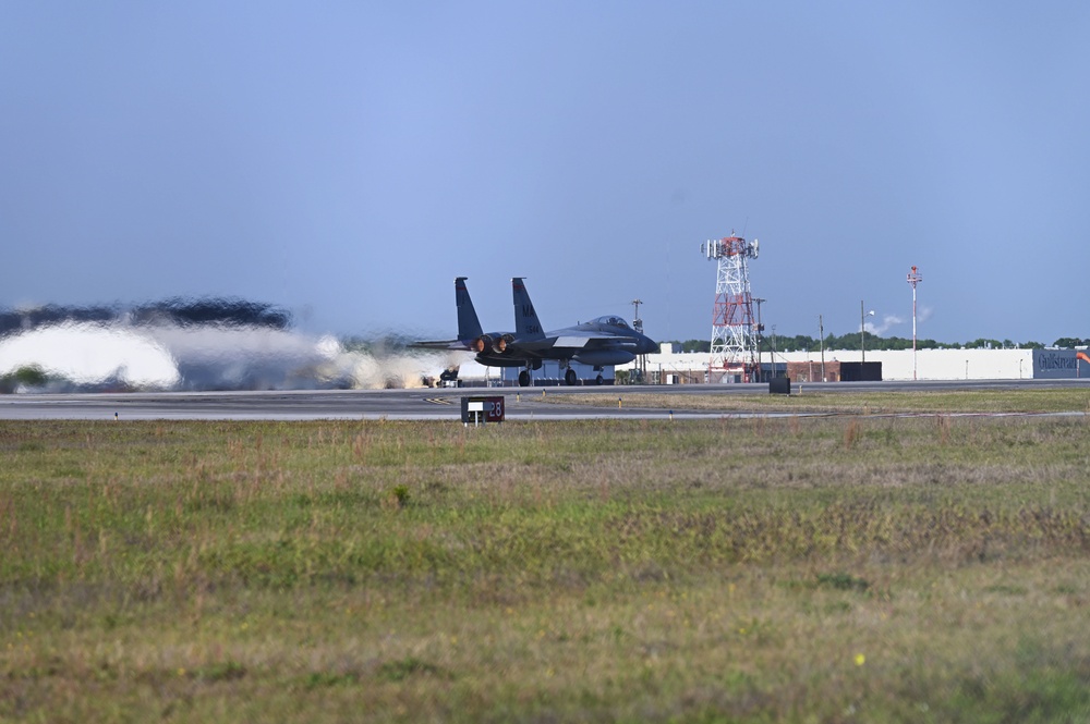 Dvids Images F Pilot Takes Off At The Air Dominance Center