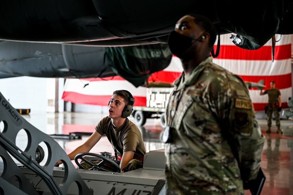 DVIDS Images 2nd AMXS Airmen Compete In Weapons Load Competition