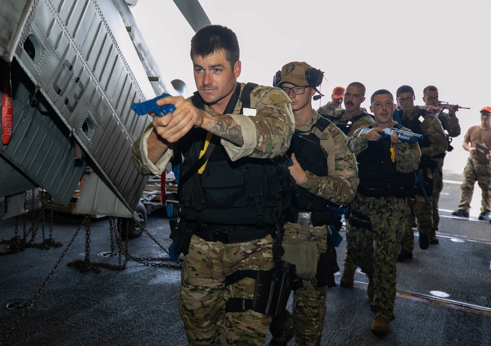 Dvids Images Uss Sioux City Sailor Leads Team During A Vbss Drill