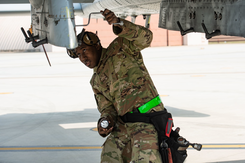 Dvids Images Mxg Hosts Weapons Load Crew Of The St Quarter