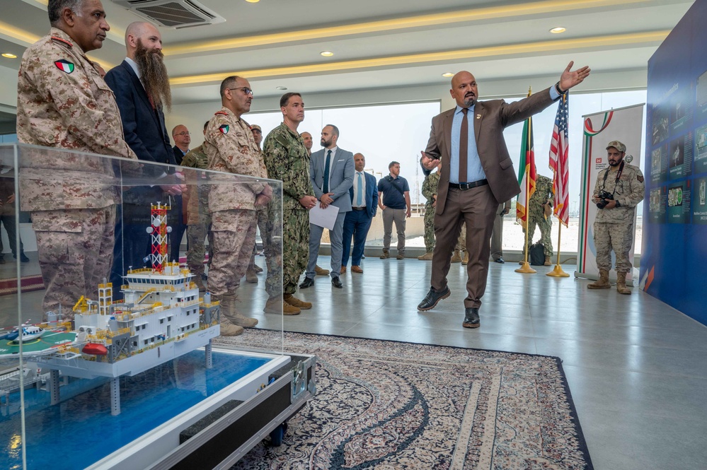 Dvids Images Vice Adm Cooper Visits Kuwait Image Of