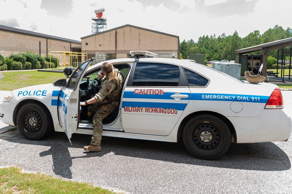 DVIDS Images Team Moody Tests Female Body Armor Image 6 Of 8