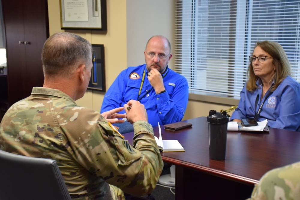 Dvids Images South Atlantic Division Commander Meets With Florida