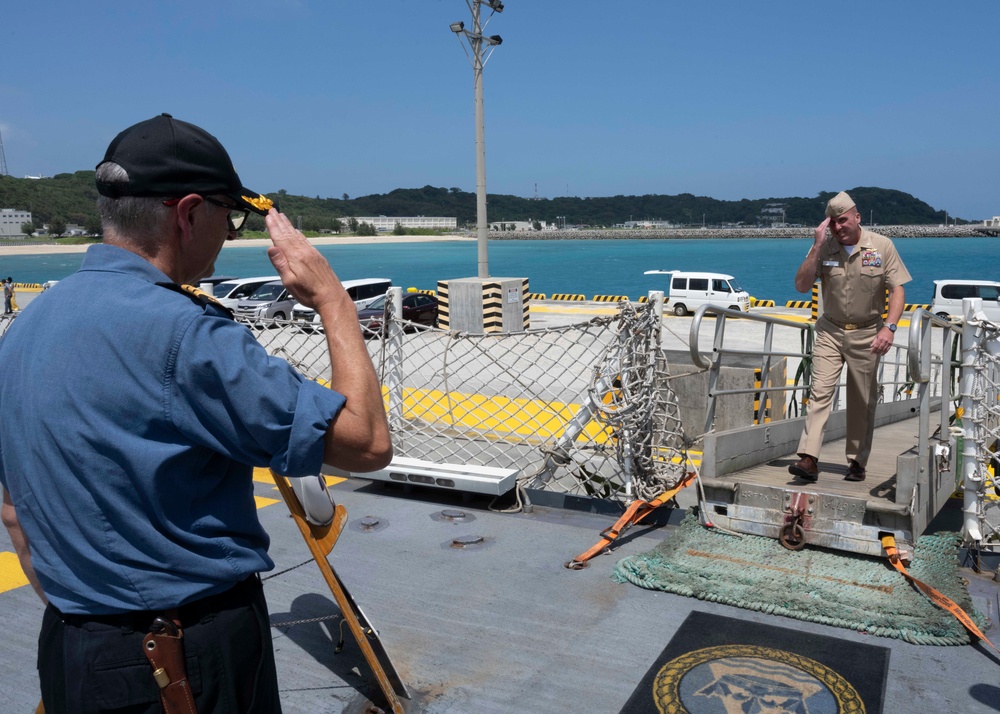 Dvids Images Hmcs Montreal Cfao White Beach Port Call Image Of