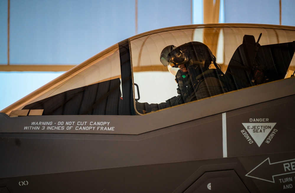 DVIDS Images Luke AFB Continues Air Guard F 35 Training Image 3 Of 5