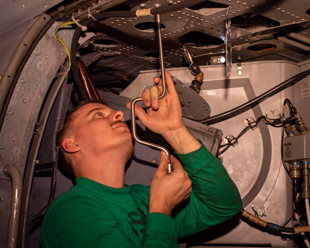 Dvids Images Sailor Performs Maintenance Aboard Uss Carl Vinson