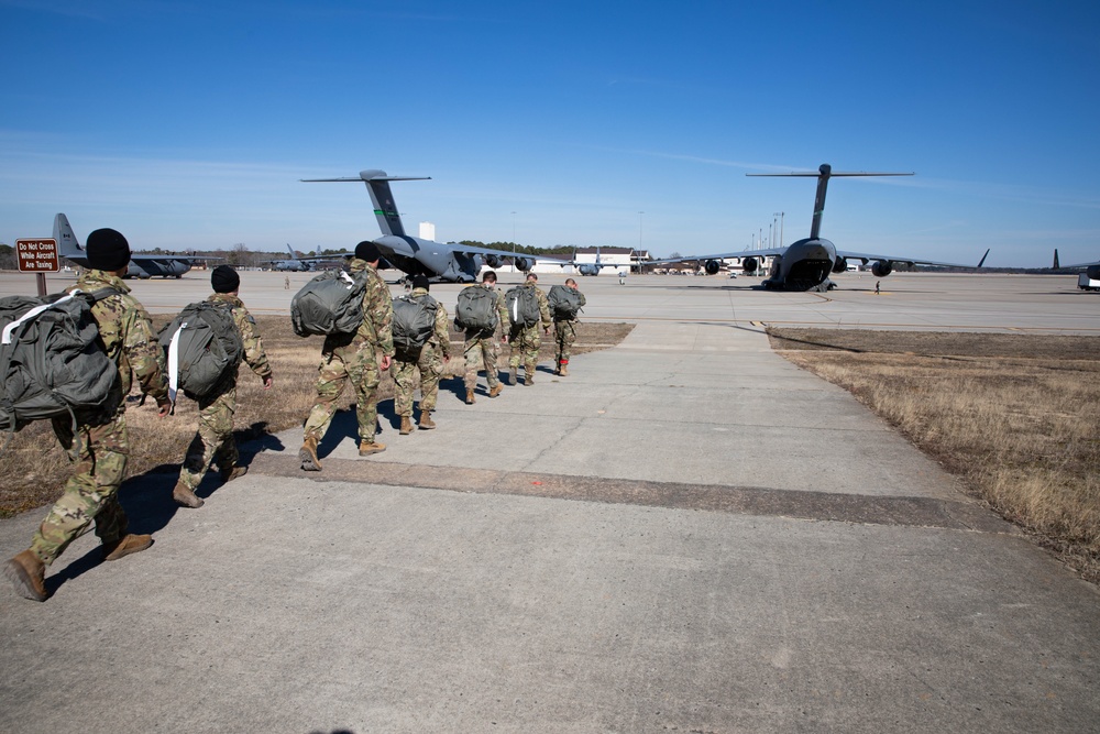 DVIDS Images 82nd ABN DIV Paratroopers Begin Operation Devil Strike