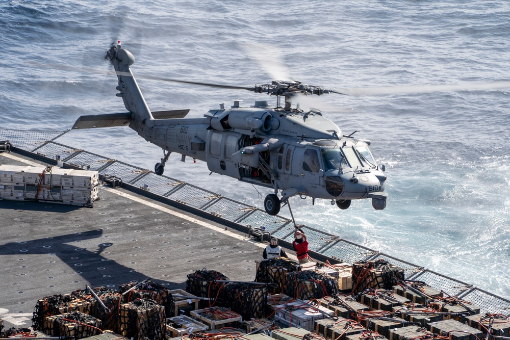 DVIDS Images USS George Washington Conducts Vertical Replenishment