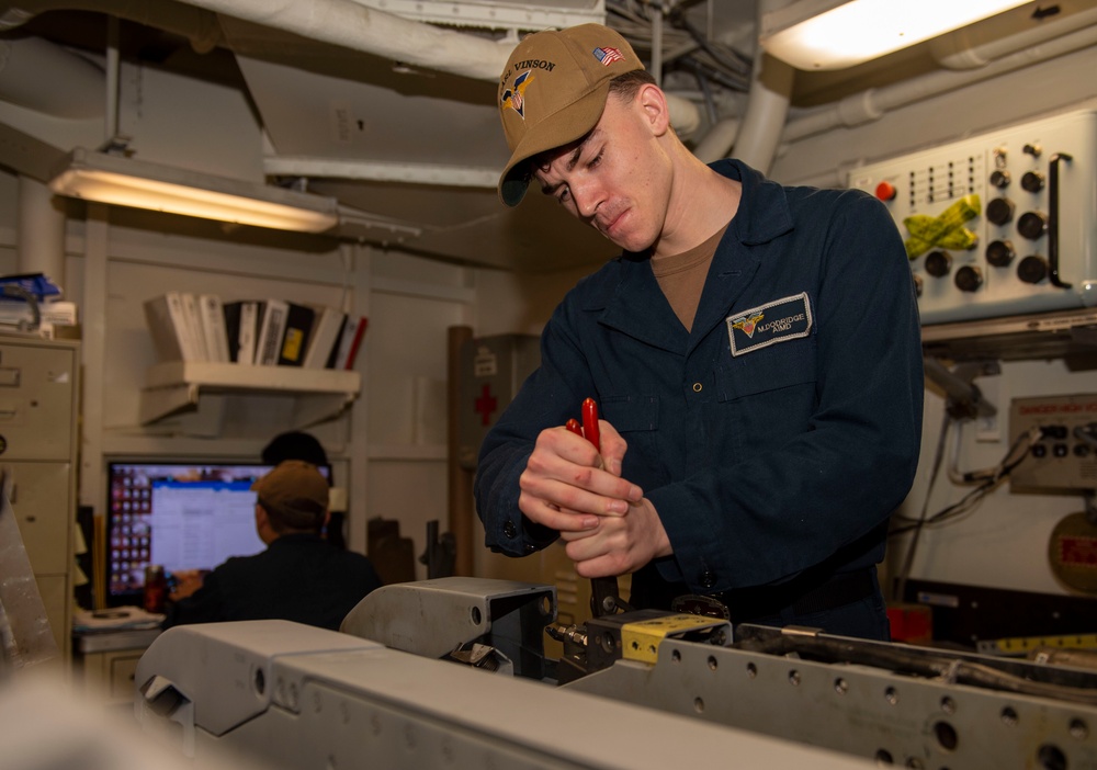 Dvids Images Uss Carl Vinson Cvn Sailor Performs Inspection