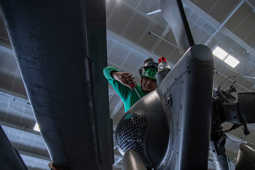 DVIDS Images Sailor Conducts Maintenance Aboard Abraham Lincoln