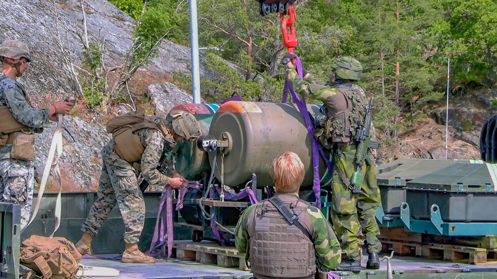 Dvids Images Clb Convoy Operations Hms Tross Resupply Image