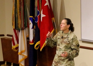 Chief of Army Reserve visits 88th RD and Ft. McCoy leadership