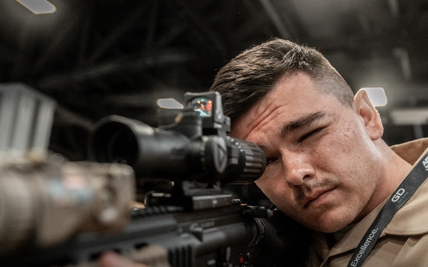 Marine Minute: 18.2-25 (AUDIO)