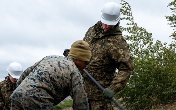 Marine Minute 24.2-25 (AUDIO)