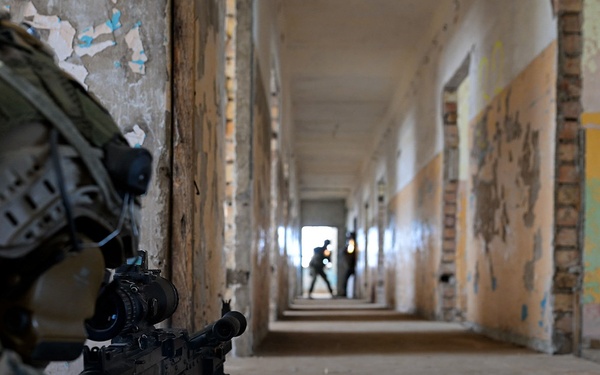 Marine Minute 25-25 (AUDIO)