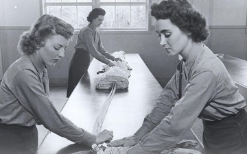 Women&amp;#39;s History Month - Rigging Parachutes