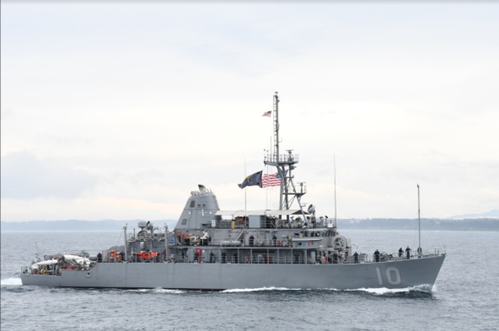 USS Warrior Takes Part in MIWEX 3JA 2021