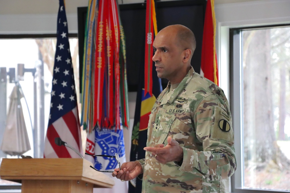 TRADOC commanding general speaks on diversity and inclusion at local ROCKS conference