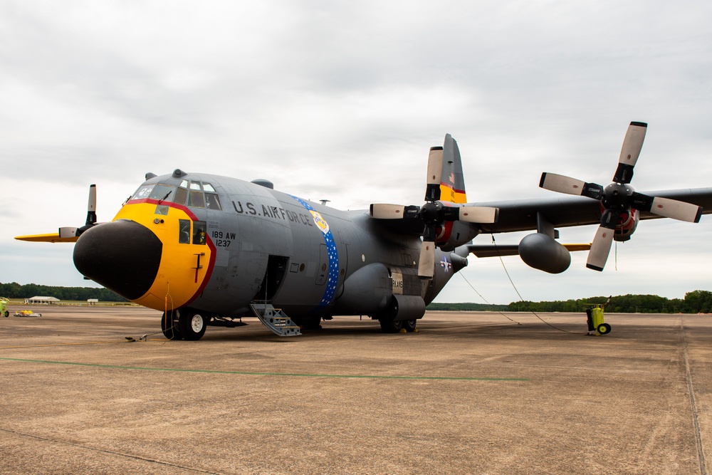 189th Airlift Wing Heritage Tail C-130