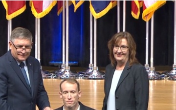 2019 DCAA's Disability Award Winner Honored in Pentagon Ceremony