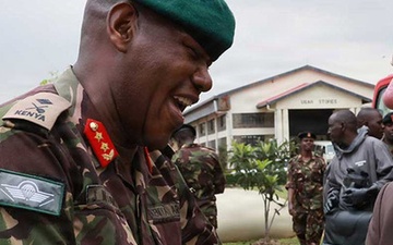 Kenya Military Leader shaking hands with DTRA leadership