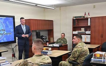 Russian Interpreter Light box image - New Students