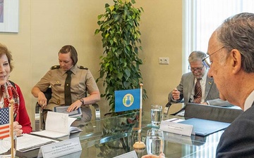 OPCW Director-General meets with the Director of the Defense Threat Reduction Agency of the United States of America