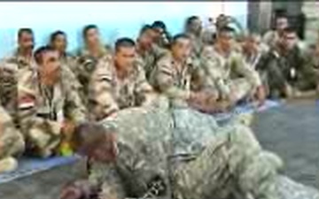 Iraqi Soldiers Train in Hand to Hand