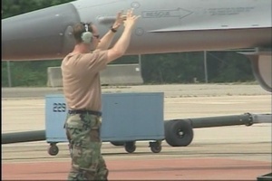 Air Force Report: F-16 Flies Away