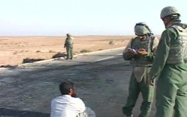 IHP Conducts Joint Patrols with Paratroopers