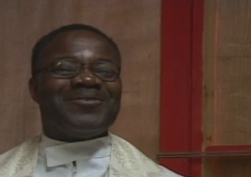 Chaplain Obeng Brings Church to Soldiers