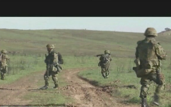 U.S. Marines Train Japanese