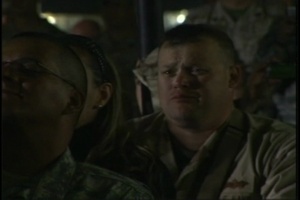 Aaron Tippin Visits Troops/Concert