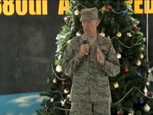 Gen. Corley Visits 380th AEW