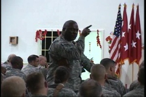 Chief of the Army Reserve Visits Soldiers in Iraq
