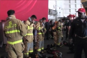 Daily News Update: Sailors Learn from Philippine Sailors
