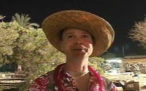 Soldiers Celebrate Hawaii with a Luau