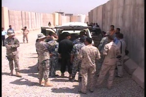 Military Police Train Iraqi Police