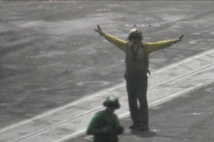 Daily News Update: 4,000 Flying Hours for Hawkeye Pilot