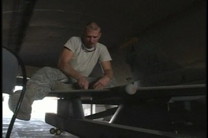 Airmen Support Guardsmen in Iraq - Package