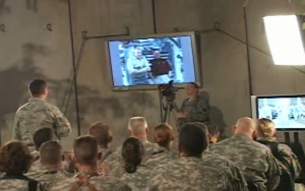 Texas Soldiers Talks to Astronauts in Space