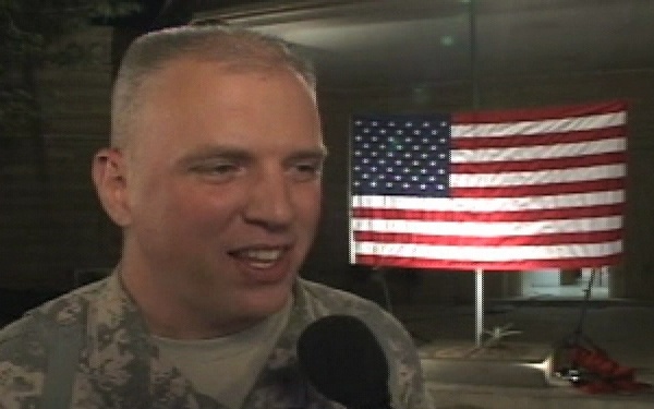 Texas Soldiers Talk to Astronaunts in Space