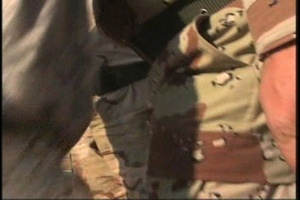 Soldiers Teach Combatives Training to Iraqi Army