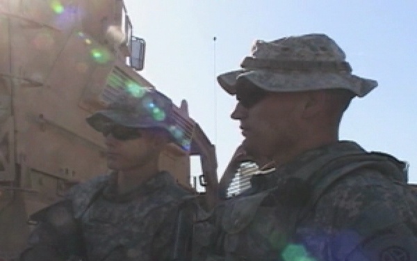 USDP Visits Paratroopers