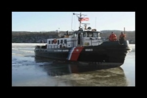 Coast Guard Icebreaking Footage - Hudson River